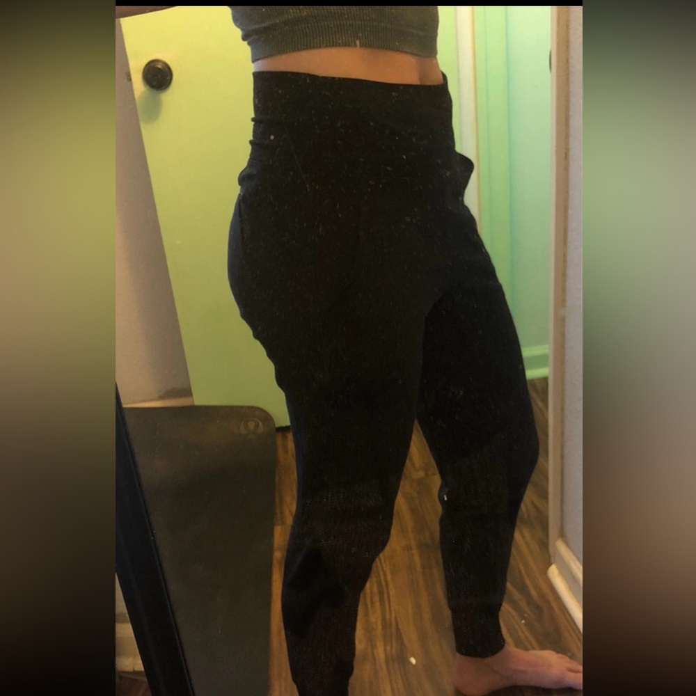 Like New Athleta Venice Jogger in Black - Picture 7 of 8
